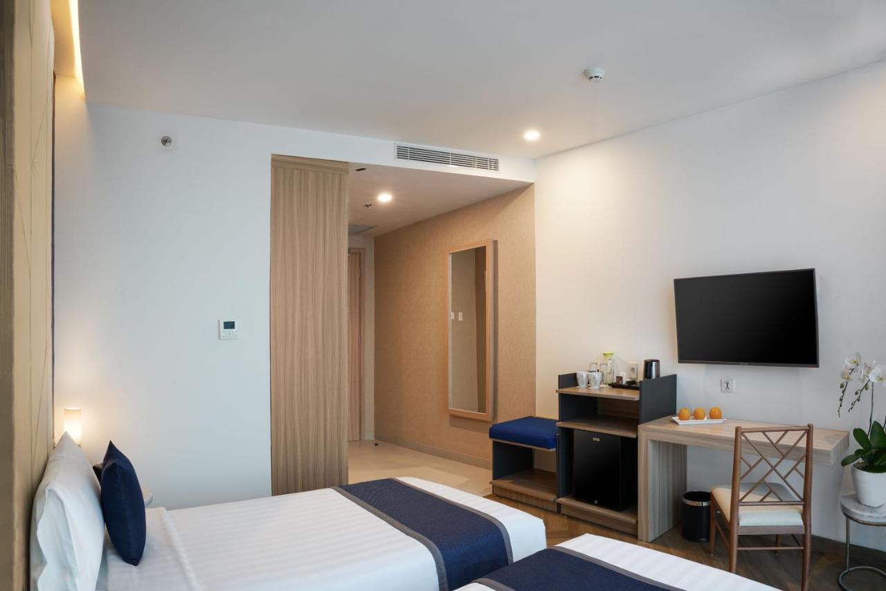 Aston Kemayoran City Hotel Джакарта Екстериор снимка
