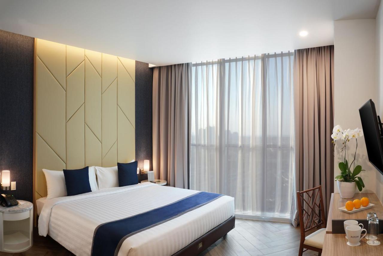 Aston Kemayoran City Hotel Джакарта Екстериор снимка