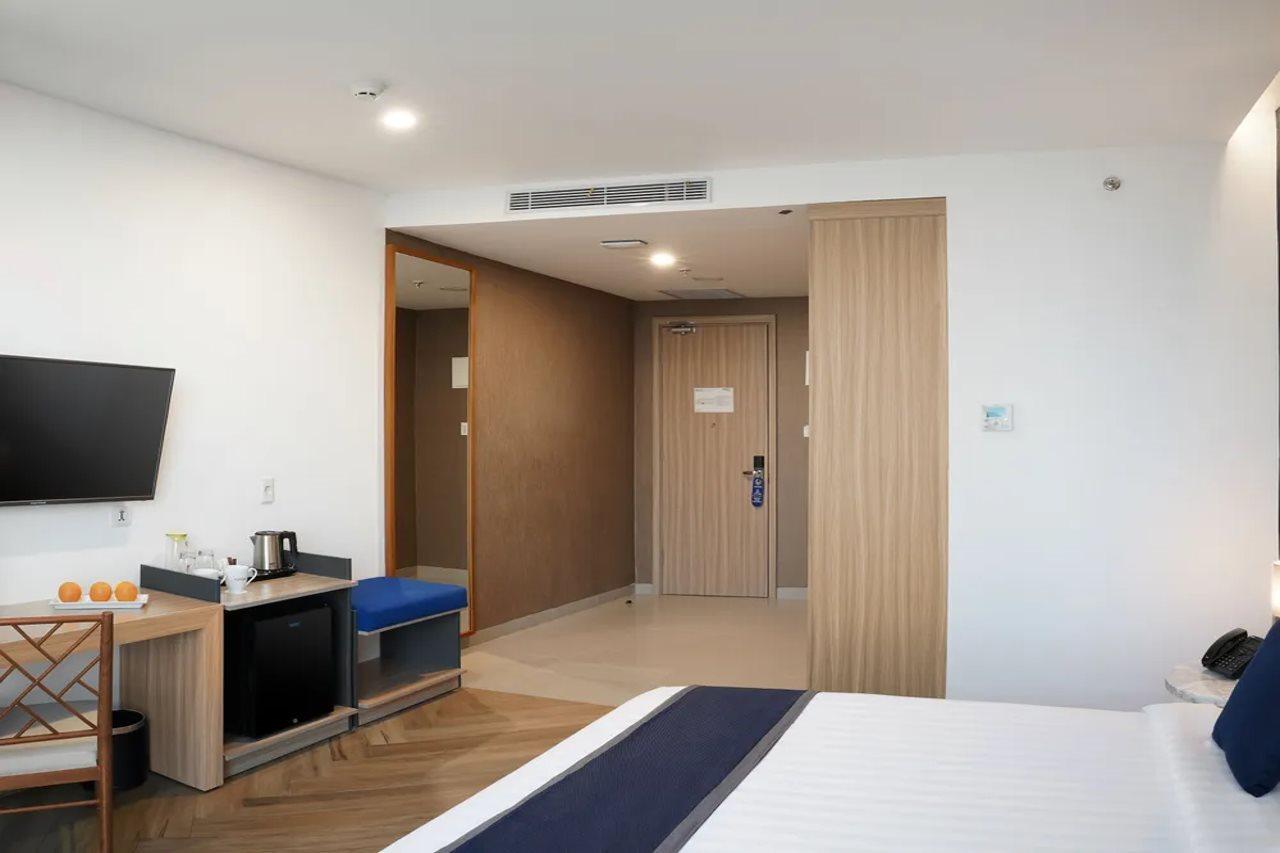 Aston Kemayoran City Hotel Джакарта Екстериор снимка